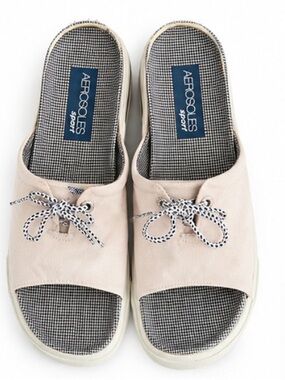AEROSOLES Sport Canvas Peep-Toe Slip-On Sandals. Size 8.5